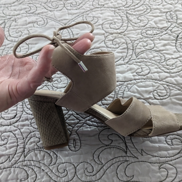 Franco Sarto Gem Blocked Heels - Picture 7 of 15